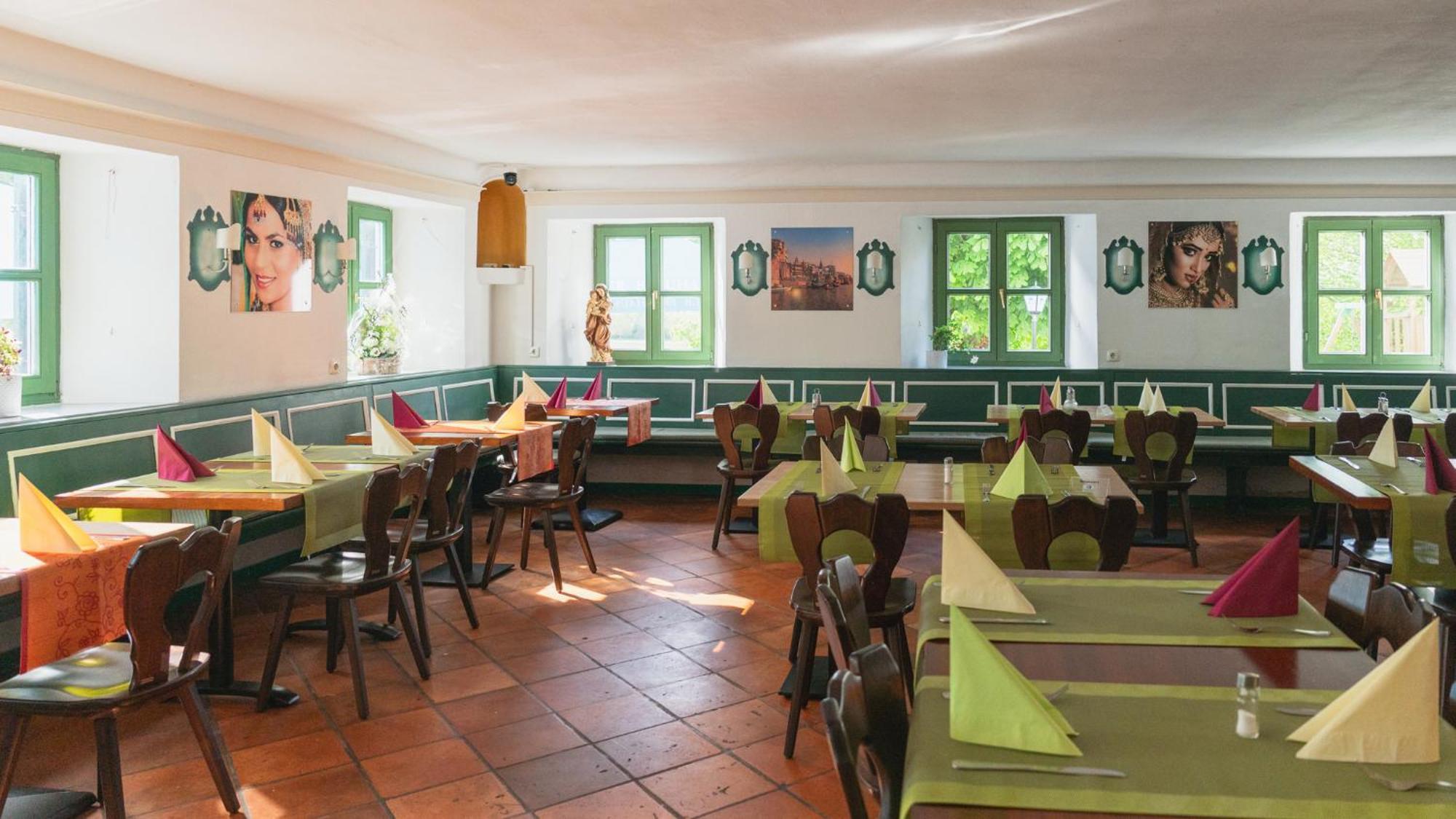 Hotel Restaurant Taverna Eching  Bagian luar foto